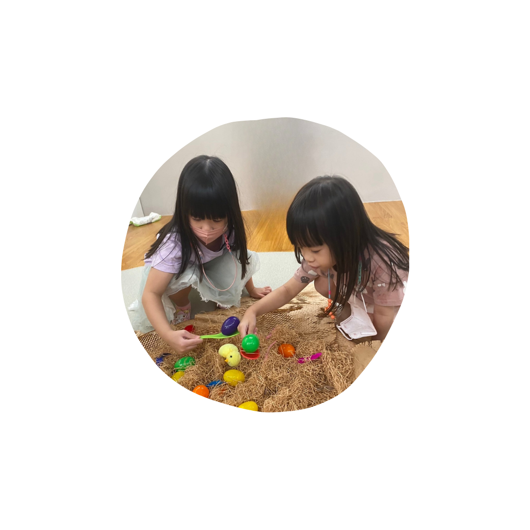 微笑。舒喜親子空間-WeSourire-FamilyGrow - 中正區大安區學齡前課程推薦、大安區中正區親子活動課程推薦、東門捷運站親子 活動課程推薦、中正區大安區東門捷運站幼兒英文課程、大安區中正區音樂律動課程、大安區英文啟蒙課程